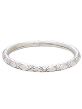 Load image into Gallery viewer, Adorn By Nikita Ladiwala Silver-Toned Handcrafted Bangle
